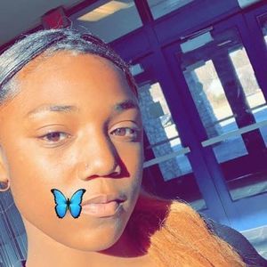 Meet your Posher, Martinez